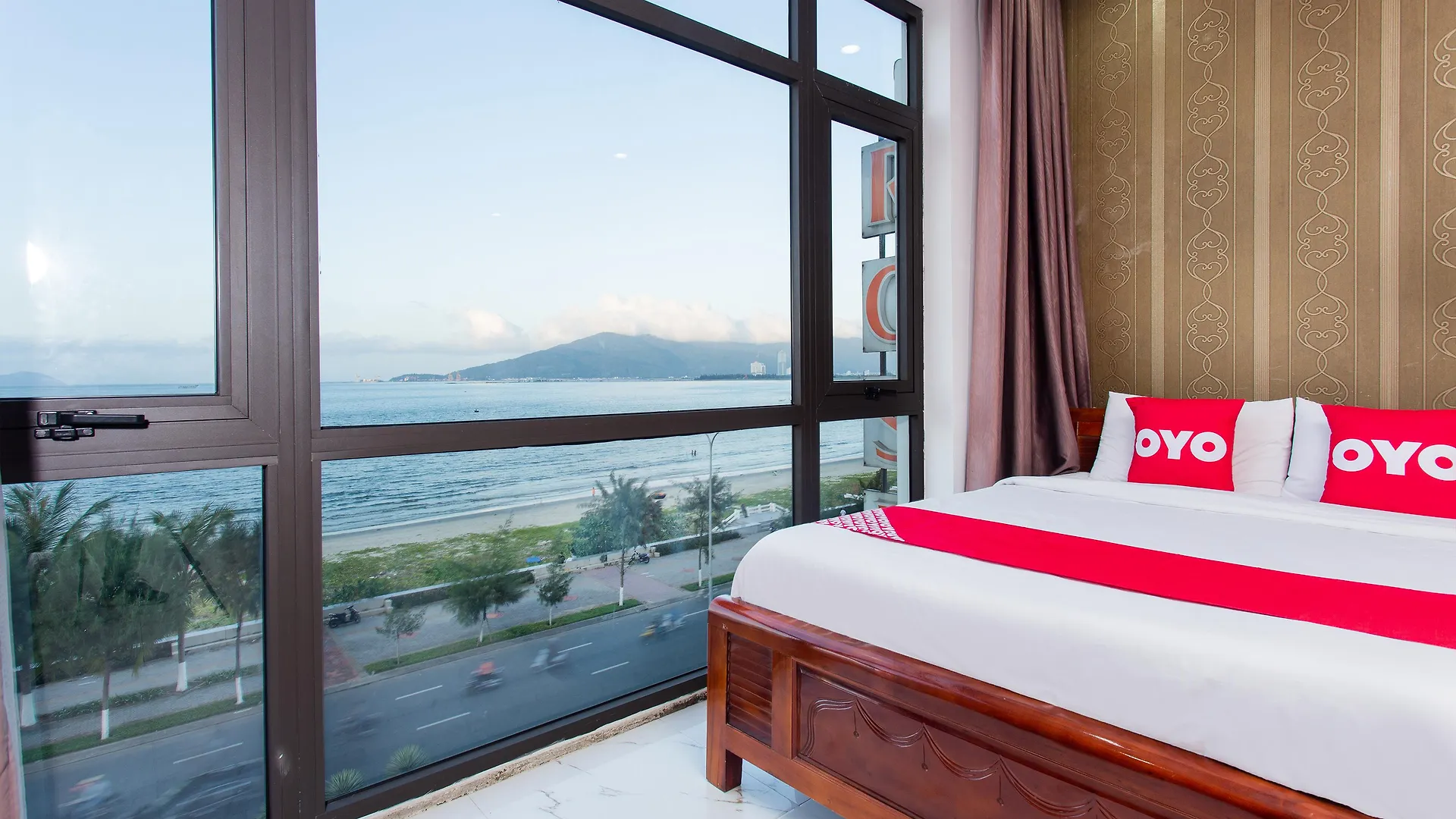 The Rose Hotel Da Nang Vietnam